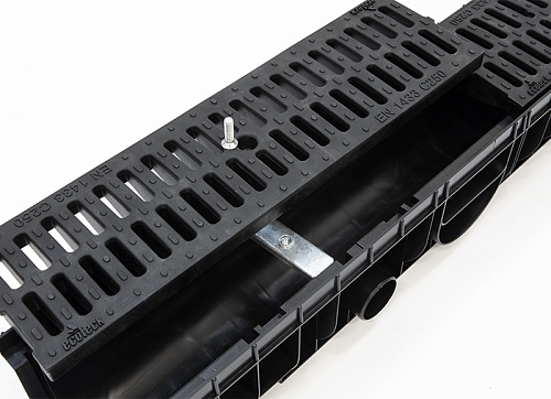 Лоток Ecoteck MEDIUM 100.125 h145 с решеткой пластиковой, кл. С250  (черный) Лоток Ecoteck MEDIUM 100.125 h145 с решеткой пластиковой, кл. С250  (черный)